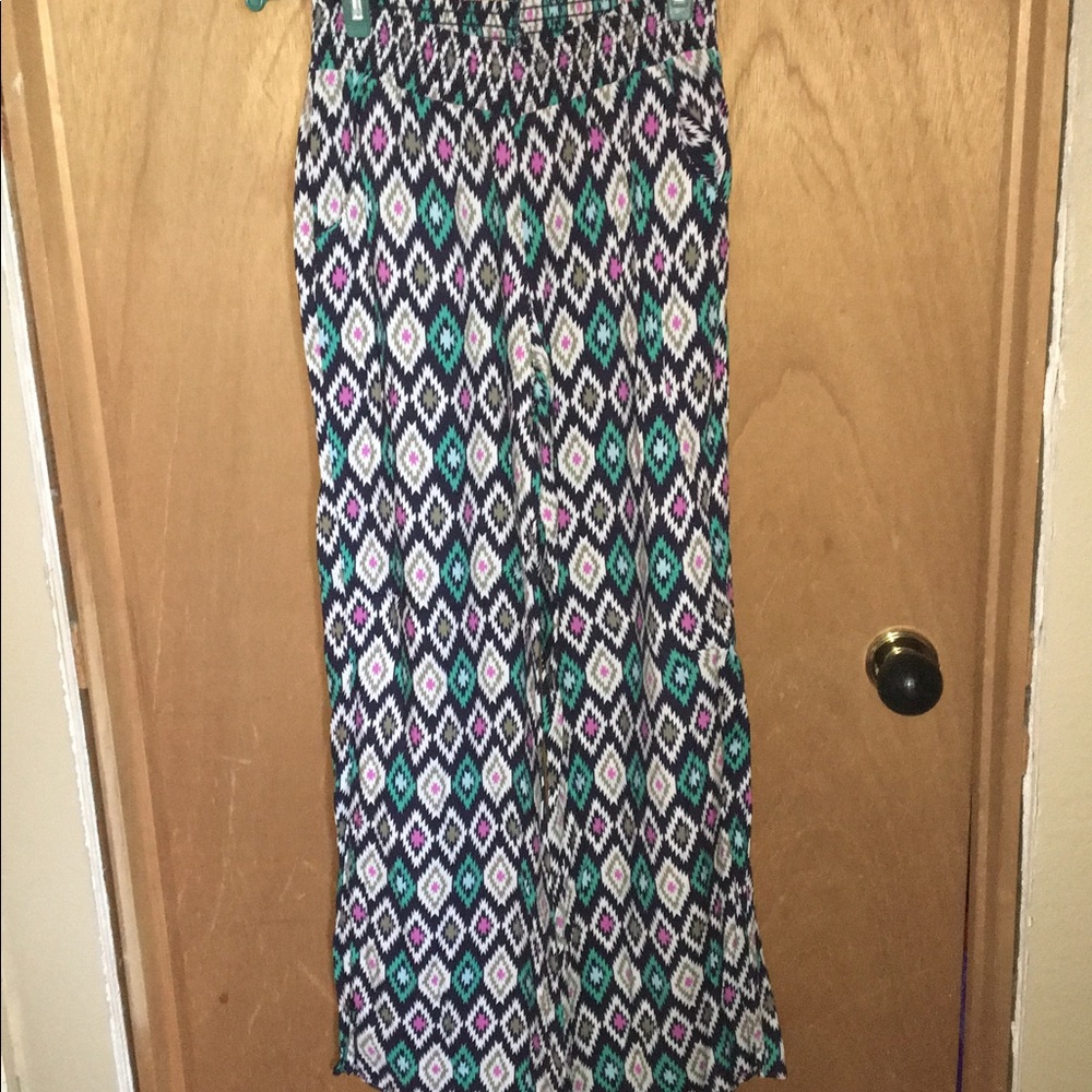 Flowy, patterned pants